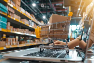 «Российская полка» может появиться на маркетплейсах: им официально прикажут продвигать отечественные товары