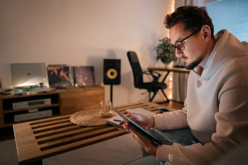 В ближайшие годы нейросети помогут создавать полнометражные фильмы В ближайшие годы нейросети помогут создавать полнометражные фильмы