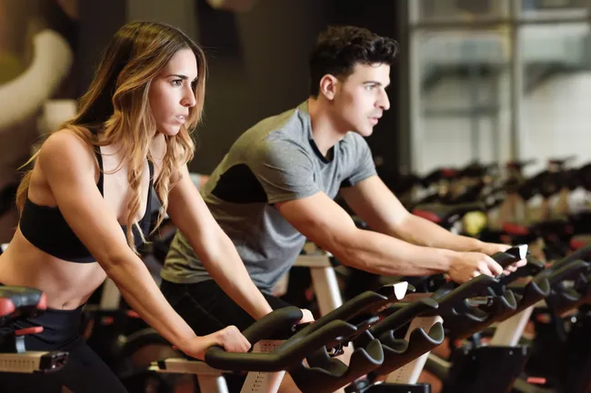 Можно ли похудеть с кардиотренажером: эллипс, беговая дорожка и вело — что лучше сжигает калории?