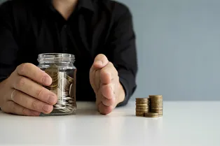 Перешли на рубль: почему россияне почти перестали хранить деньги в валюте