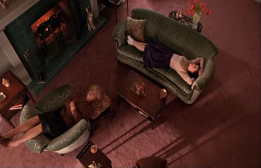 Шерил Ли и Фиби Августина в фильме «Твин Пикс: Сквозь огонь» (1992) Лучшие фильмы