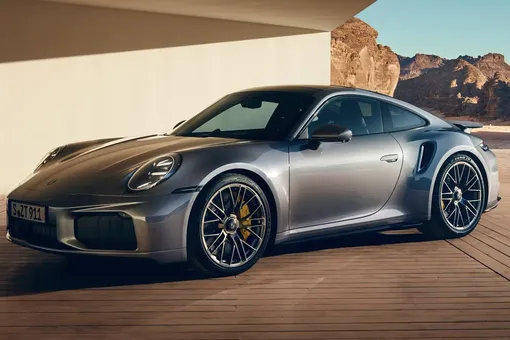 Porsche представил самый мощный 911-й в истории: на что он способен Porsche представил самый мощный 911-й в истории: на что он способен