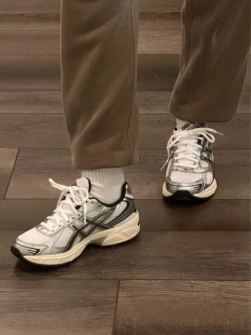 Мужские кроссовки