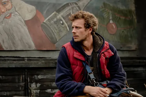 Тихон Жизневский в сериале «Топи» (2021)