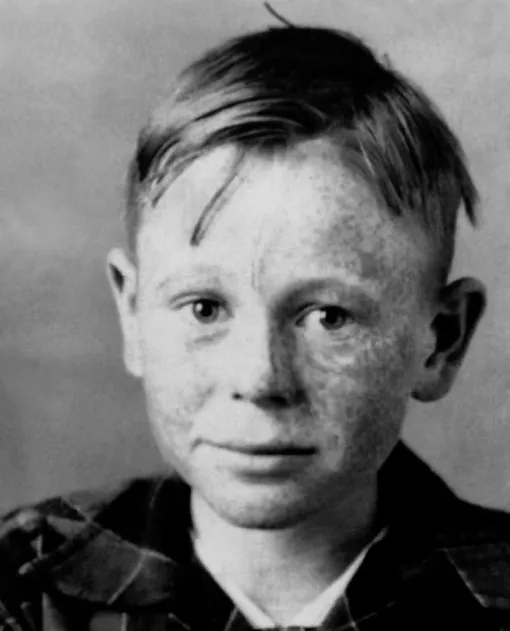 Эд Гейн в детстве Эд Гейн в детстве