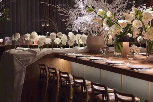 Гастрономический дайджест: яркие коллаборации, новогодние предложения и гастроли шефов