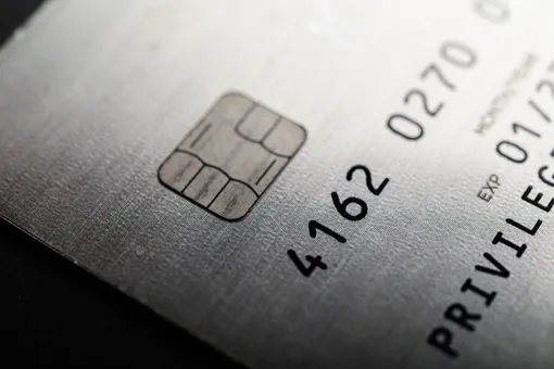 Последние дни Visa и Mastercard настали в России: их начнут мягко выводить из оборота Последние дни Visa и Mastercard настали в России: их начнут мягко выводить из оборота