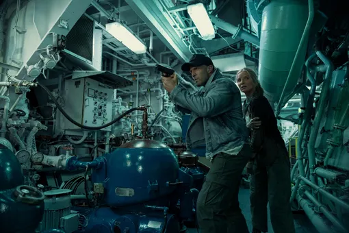 Кадр из фильма «Мятеж» (2026) Джейсон Стэйтем