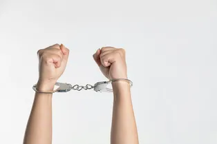 Два повара оказались в тюрьме: они добавляли в еду лекарства от диареи Два повара оказались в тюрьме: они добавляли в еду лекарства от диареи