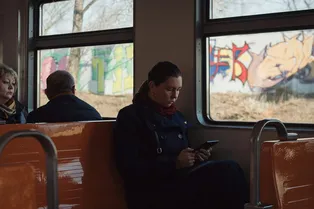 Почти сутки без интернета: жители Петербурга массово жалуются на проблемы со связью