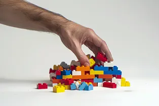 Пенсионер провернул аферу с Lego на 100 тысяч долларов: в его доме нашли склад редких конструкторов Пенсионер провернул аферу с Lego на 100 тысяч долларов: в его доме нашли склад редких конструкторов