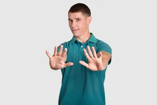 Как определить цирроз печени по ладоням: простой тест, который даст неожиданные результаты