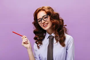 «Слишком красивую» преподавательницу вуза захейтили в соцсетях: «Ее квалификация вызывает вопросы»