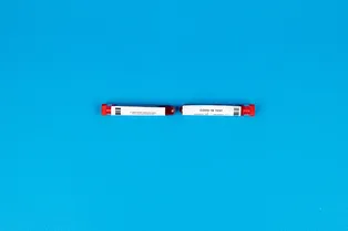 У российских туристов, прилетевших из ЮАР, выявили положительный ПЦР-тест на коронавирус У российских туристов, прилетевших из ЮАР, выявили положительный ПЦР-тест на коронавирус