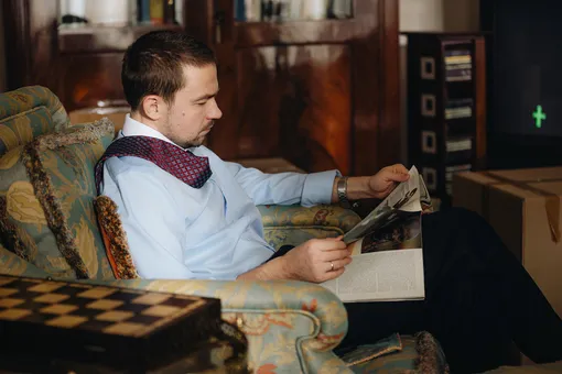 Александр Петров в фильме «Коммерсант»