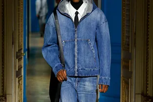 C чем носить джинсовые куртки осенью 2024: примеры, которые легко повторить C чем носить джинсовые куртки осенью 2024: примеры, которые легко повторить