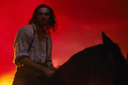 Джейкоб Элорди в фильме «Грозовой перевал» (2026)