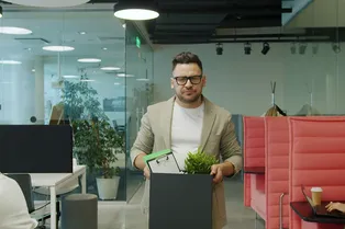 В России растет число сокращений: кого увольняют чаще всего