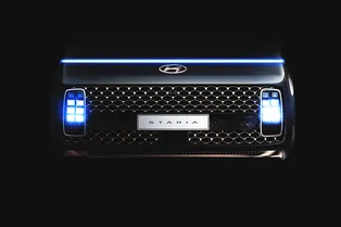 Уезжающая красота: как изменился автомобильный дизайн и почему современные машины так выглядят? Уезжающая красота: как изменился автомобильный дизайн и почему современные машины так выглядят?