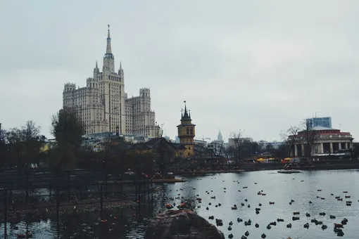 Бабьему лету пришел конец: названы точные сроки прихода осени в Москву Бабьему лету пришел конец: названы точные сроки прихода осени в Москву