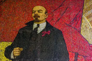 Считаете себя знатоком истории СССР? Тогда проверьте себя и узнайте это важное событие по фотографии