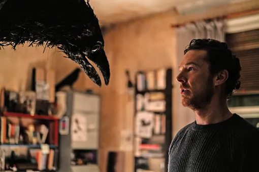 Ворон «Сущности» символизирует смерть и боль от утраты