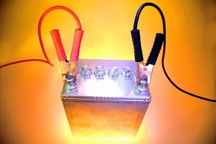 Как «прикурить» севший аккумулятор от другого автомобиля: пошаговая инструкция и техника безопасности Как «прикурить» севший аккумулятор от другого автомобиля: пошаговая инструкция и техника безопасности