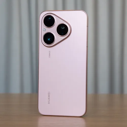 Осеннее дуо с HUAWEI Pura 80