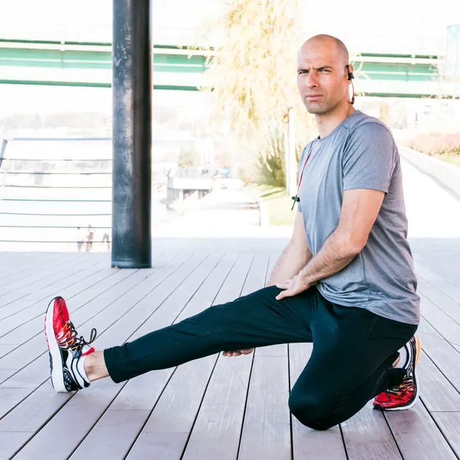 Можно ли за 2 месяца сжечь жир и нарастить мышцы: опытный тренер дал мужчинам 3 совета, которые точно помогут