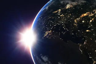 Корональная дыра доставит проблем: магнитная буря испортит выходные