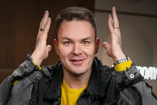 Почему автомобили дорожают во всём мире? Объясним за 2 минуты!