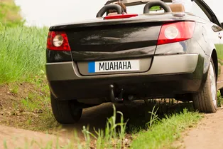 Самый дорогой автомобильный номер выставили на продажу в России: он стоит 2 млрд рублей