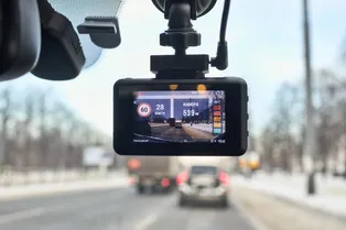 Как доказать правоту в случае ДТП: лучшие видеорегистраторы по цене до 10 тысяч рублей Как доказать правоту в случае ДТП: лучшие видеорегистраторы по цене до 10 тысяч рублей