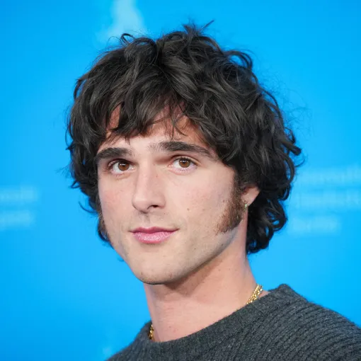 Джейкоб Элорди с бакенбардами на кинофестивале в Берлине