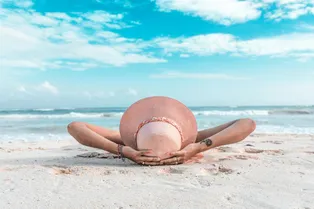 Путешественники по всему миру отказываются от активного отдыха: это не лень, во всем виноват социальный джетлаг