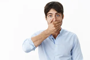 9 простых лайфхаков, которые помогут избавиться от перегара