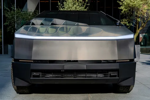 Cybertruck — это только начало: Tesla намекнула на целое семейство «кибер-автомобилей»