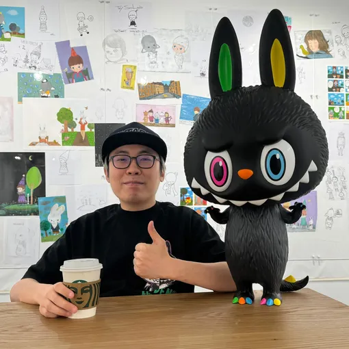 Создатель Лабубу Лун Касин