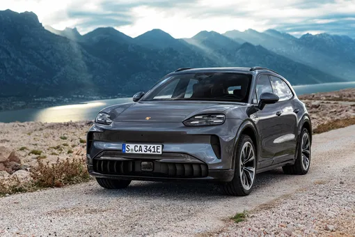 Мощнейшим Porsche в истории стал новый Cayenne. И он почти не нуждается в педали тормоза Мощнейшим Porsche в истории стал новый Cayenne. И он почти не нуждается в педали тормоза