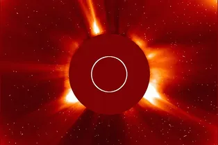 «Ослепил» спутники и нарушил связь: как Земля пережила самый сильный радиационный шторм в XXI веке