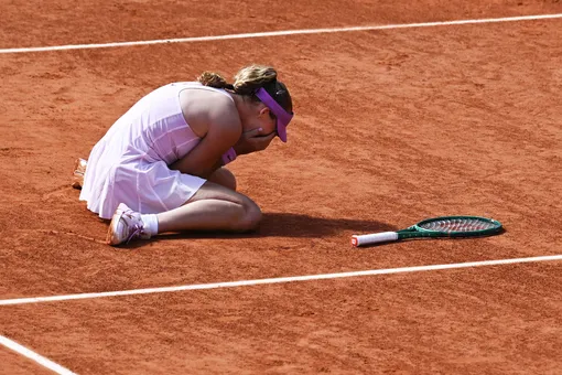 Мирра Андреева выиграла Roland Garros. Это первый «Большой шлем» в карьере россиянки Мирра Андреева выиграла Roland Garros. Это первый «Большой шлем» в карьере россиянки