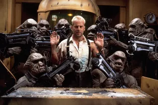 С годами только лучше: 5 причин (пере)смотреть «Пятый элемент» С годами только лучше: 5 причин (пере)смотреть «Пятый элемент»