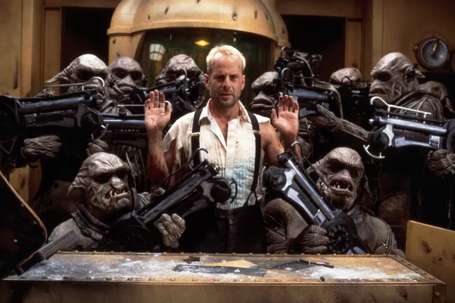 С годами только лучше: 5 причин (пере)смотреть «Пятый элемент»