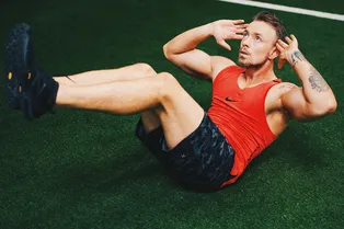 Как зарядиться на хороший день всего за 10 минут: попробуйте эту бодрую зарядку