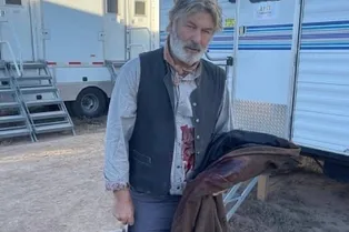 Алек Болдуин прокомментировал трагический инцидент, произошедший на съемочной площадке Алек Болдуин прокомментировал трагический инцидент, произошедший на съемочной площадке