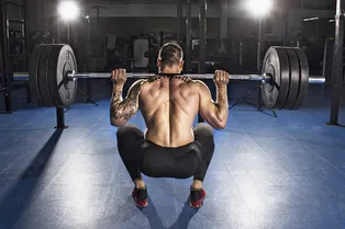 Глубокий присед — это вредно? Как надо приседать, чтобы накачать ягодицы Глубокий присед — это вредно? Как надо приседать, чтобы накачать ягодицы