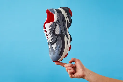 7 ошибок с кроссовками, из‑за которых вы можете испортить стильный образ 7 ошибок с кроссовками, из‑за которых вы можете испортить стильный образ