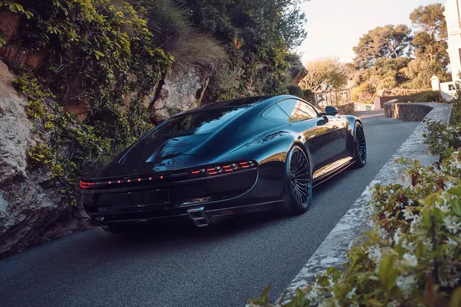 Пилотируемый робот Unitree, кофе от Ducati, крутое купе Brabus и новые кроссоверы на российском рынке