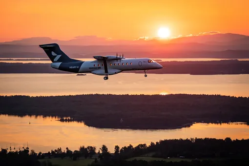 Демонстрационный самолет X1 компании Heart Aerospace во время своего первого в истории полета
