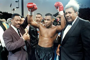 Лучшие нокауты Майка Тайсона: топ-5 ударов, которые вошли в историю